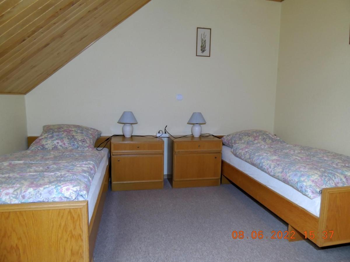 Ferienwohnung Gdzie Diabel Mowi Dobranoc Pisz Exterior foto