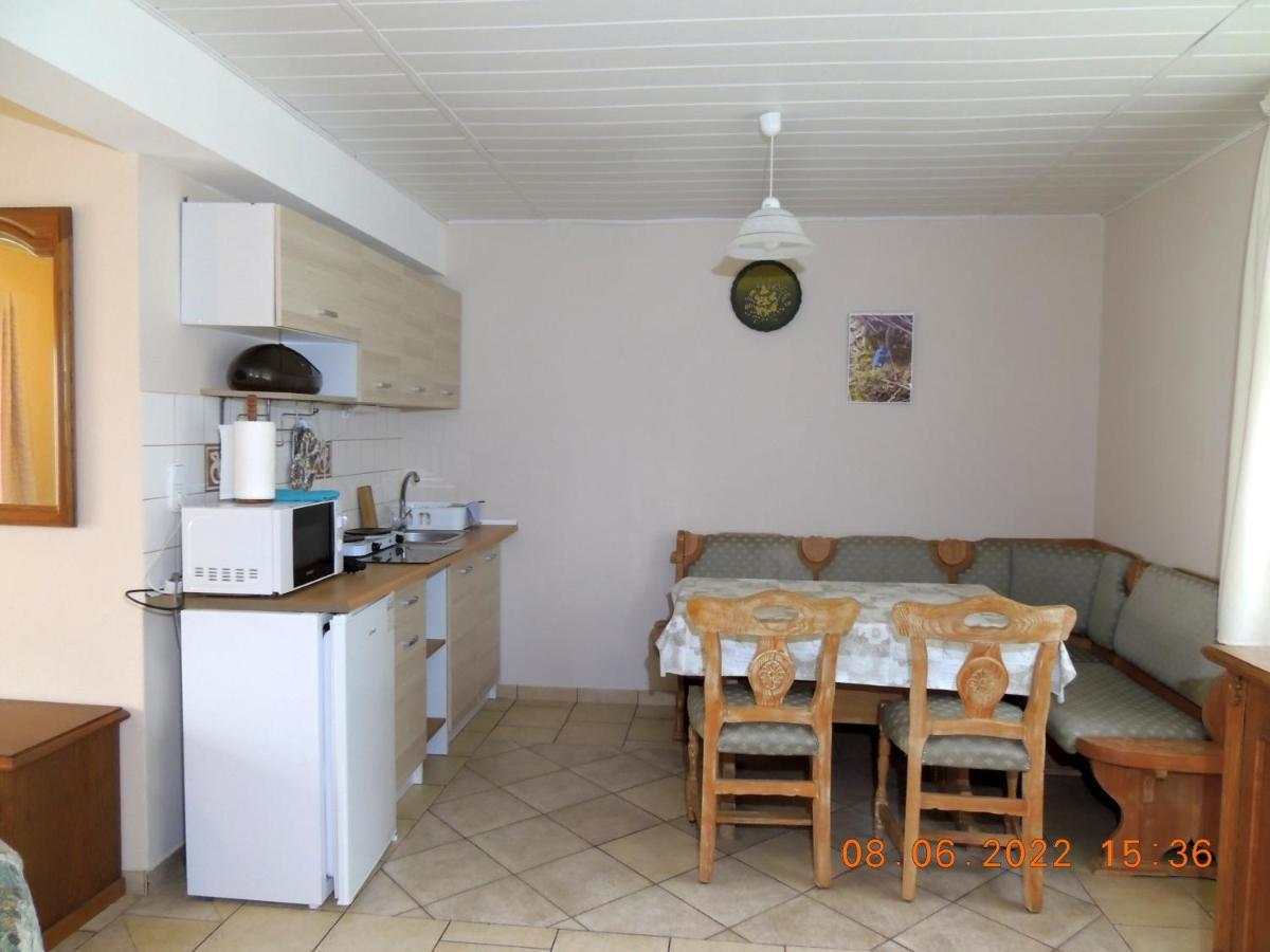 Ferienwohnung Gdzie Diabel Mowi Dobranoc Pisz Exterior foto