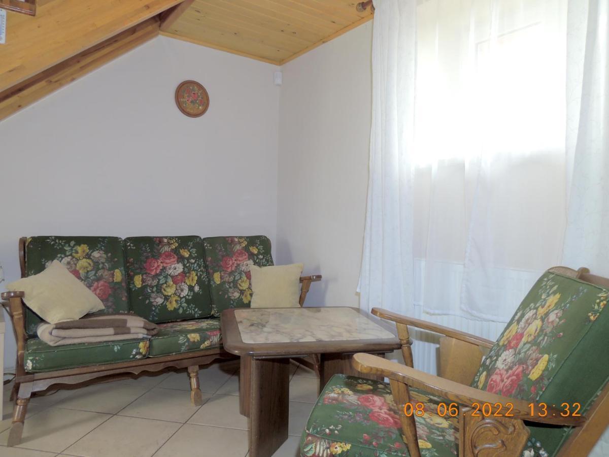 Ferienwohnung Gdzie Diabel Mowi Dobranoc Pisz Exterior foto
